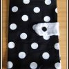 Protège chéquier noir à pois blancs
